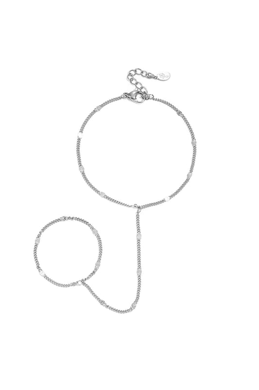 Hand chain met patroon