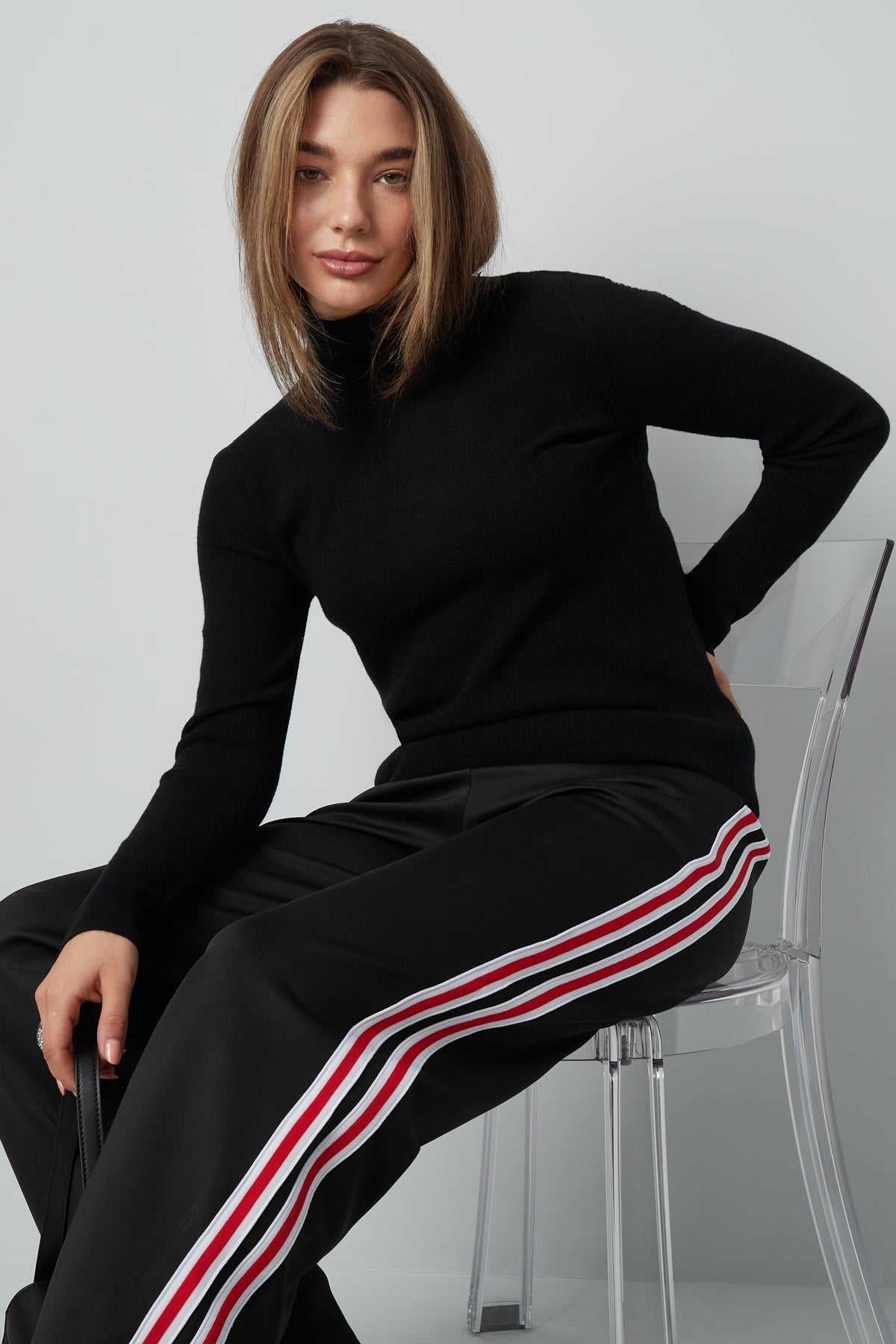 Dames Zwarte coltrui maat S, M en L